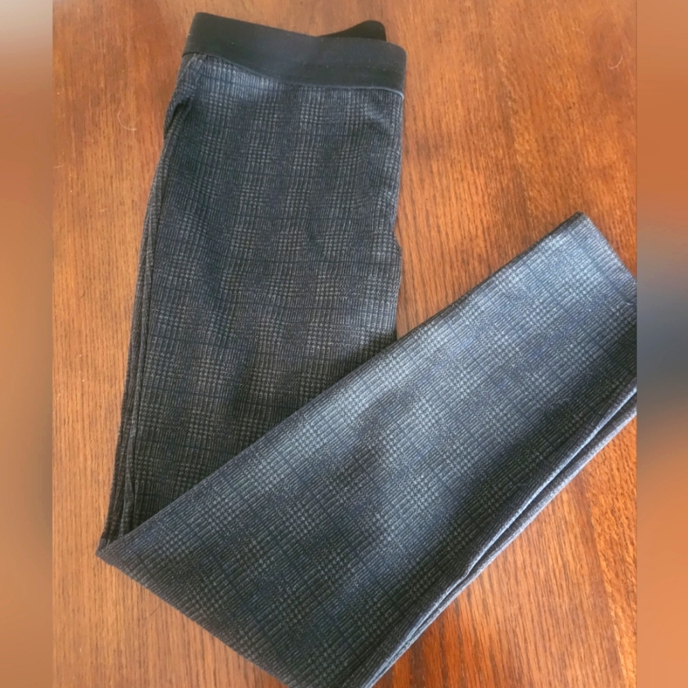 Talbots charcoal gray plaid leggings Medium